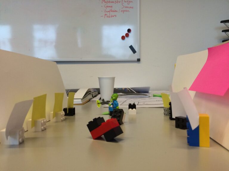 Playful exhibition design workshop at Reinwardt Academy